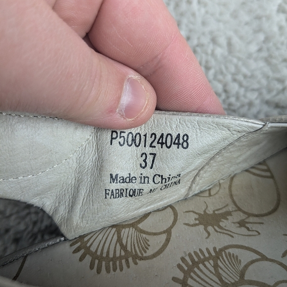 FLY LONDON Wedge women sandals size 37 = 6.5, 7 us color pale shinny gold - Picture 11 of 13